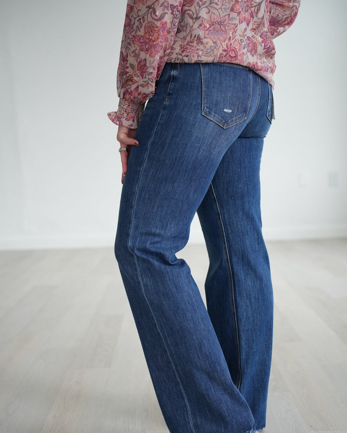 Woman wearing Duo jeans