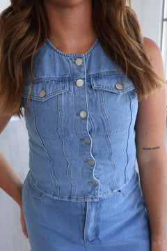 Vanessa Sleeveless Button Down