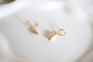 Shell Beachy Huggie Hoops