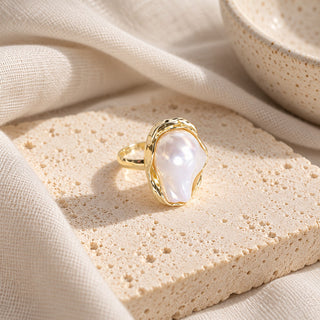 Pearl Glow Ring